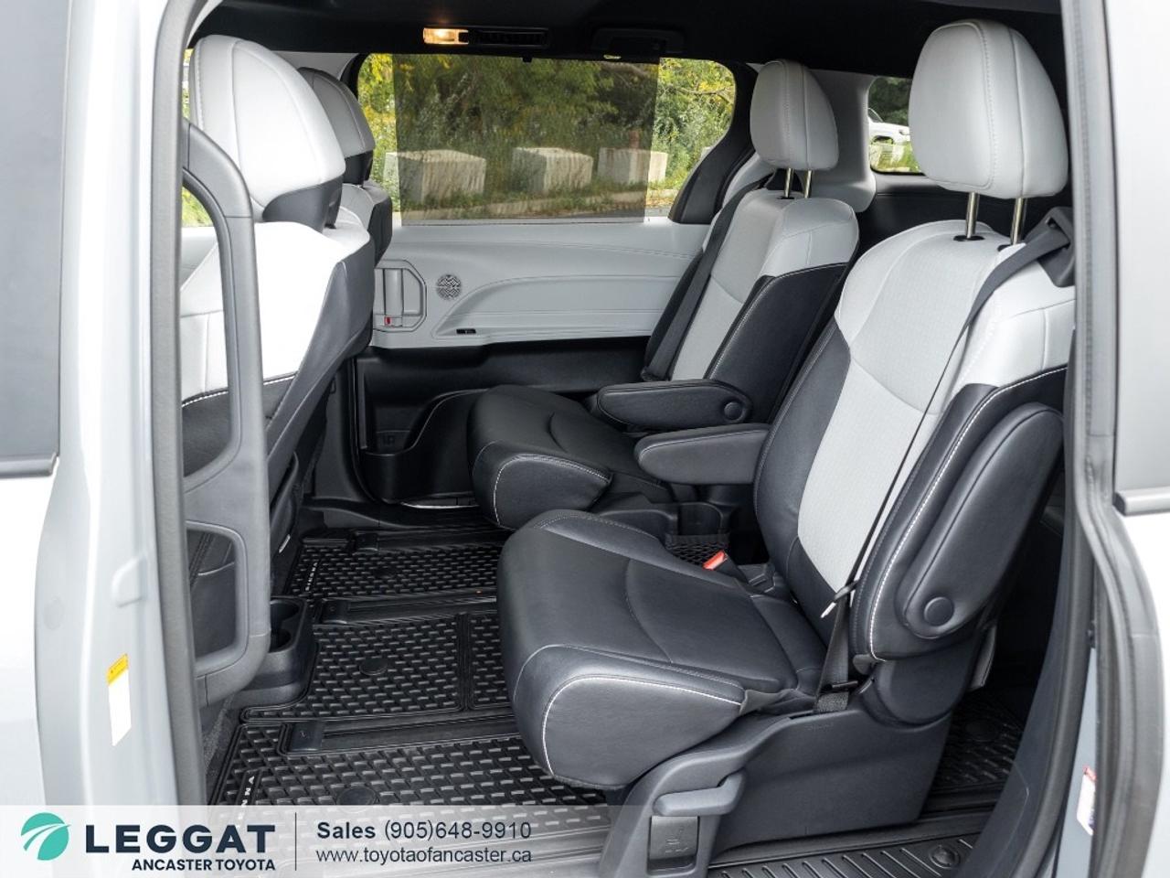 2025 Toyota Sienna XSE 7-Passenger AWD Photo