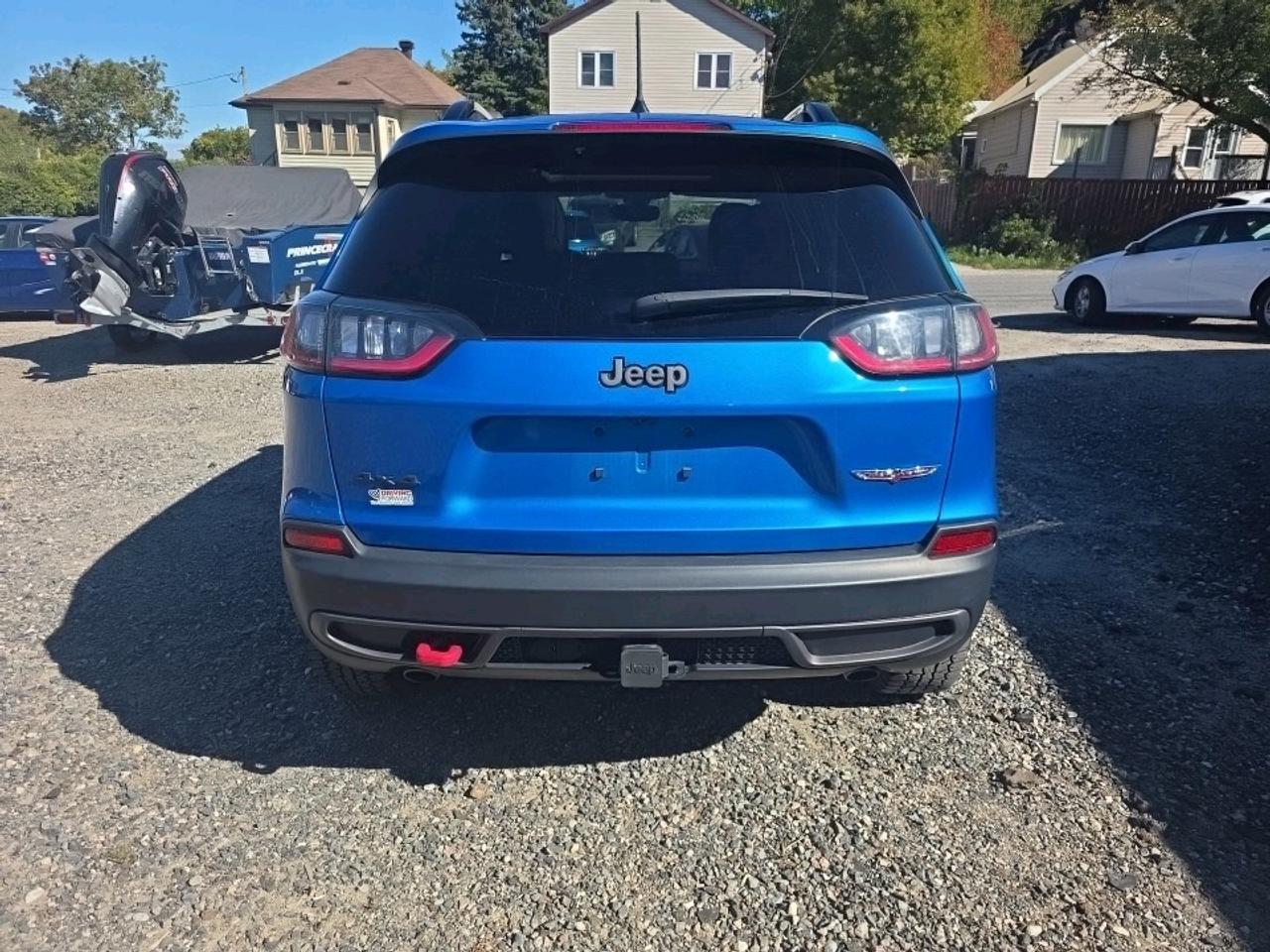 2022 Jeep Cherokee Trailhawk trailhawk Photo3