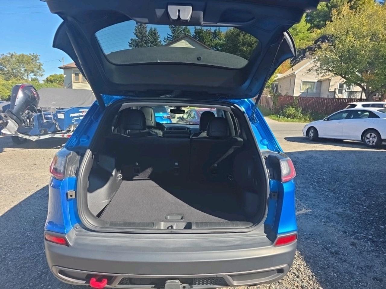 2022 Jeep Cherokee Trailhawk trailhawk Photo