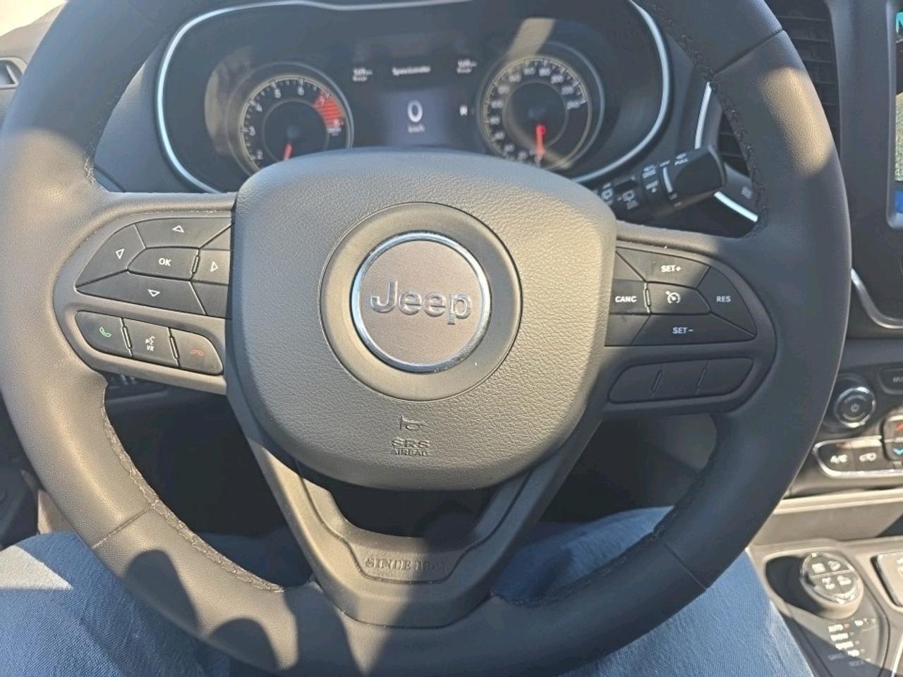 2022 Jeep Cherokee Trailhawk trailhawk Photo
