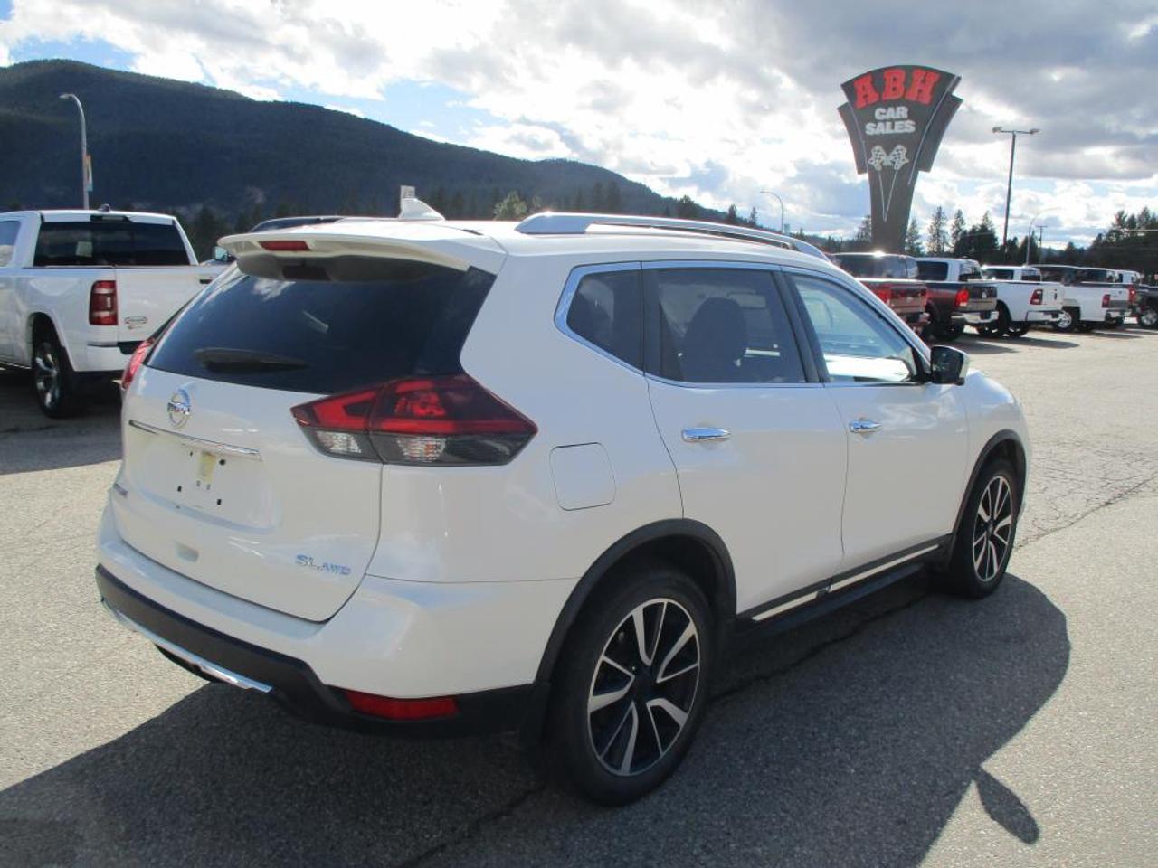 2018 Nissan Rogue SL AWD - Photo #5