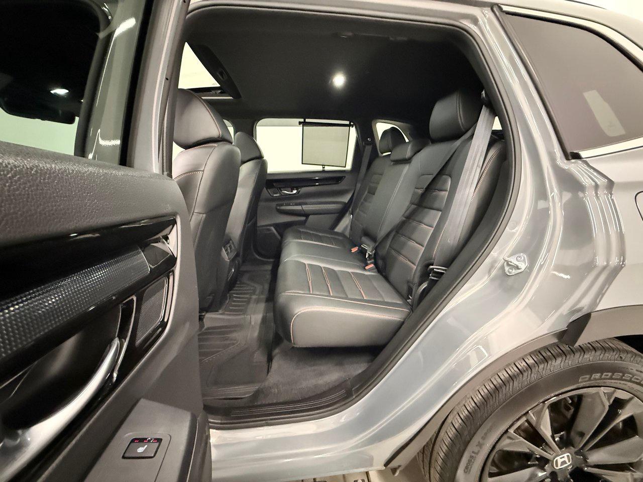 2024 Honda CR-V Hybrid Touring Photo