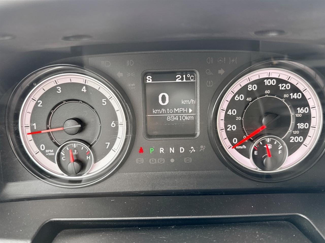 2023 RAM 1500 Classic SLT  **20-IN ALLOY WHEELS** Photo