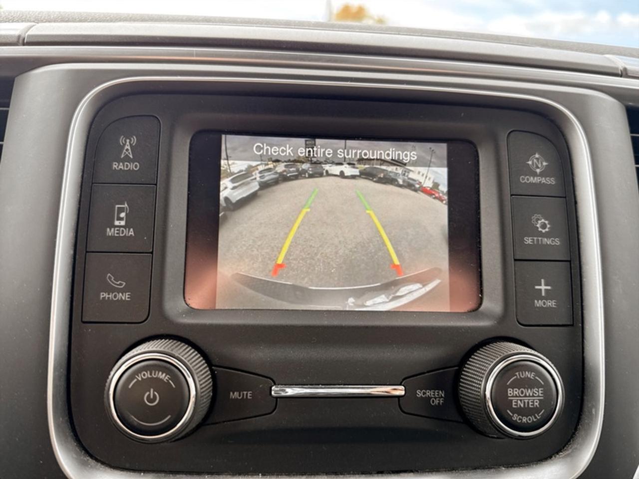 2023 RAM 1500 Classic SLT  **20-IN ALLOY WHEELS** Photo