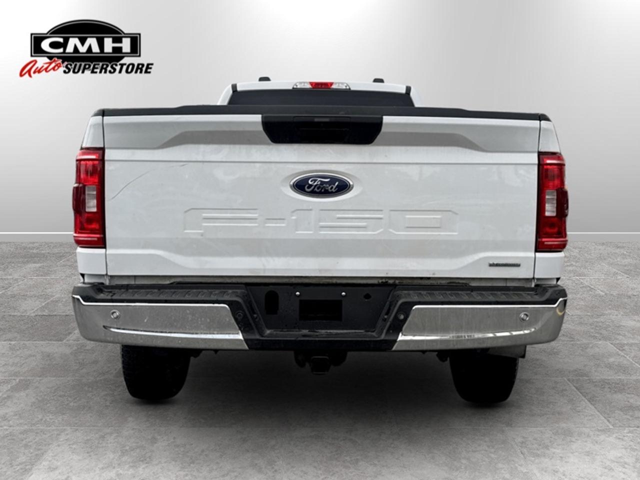 2022 Ford F-150 XLT  **CLEAN CARFAX - RWD - LONG BOX** Photo