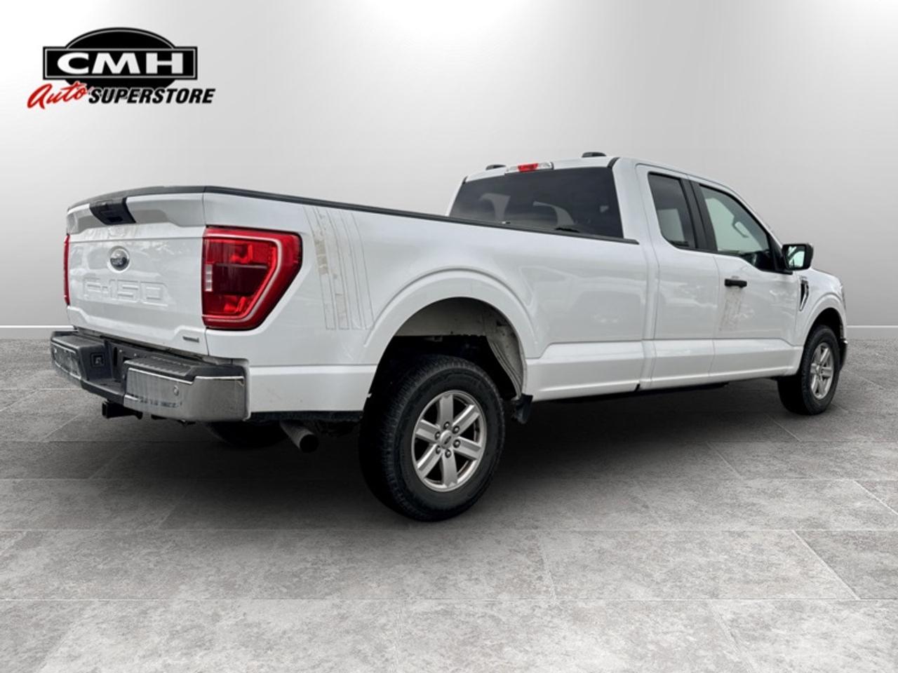 2022 Ford F-150 XLT  **CLEAN CARFAX - RWD - LONG BOX** Photo
