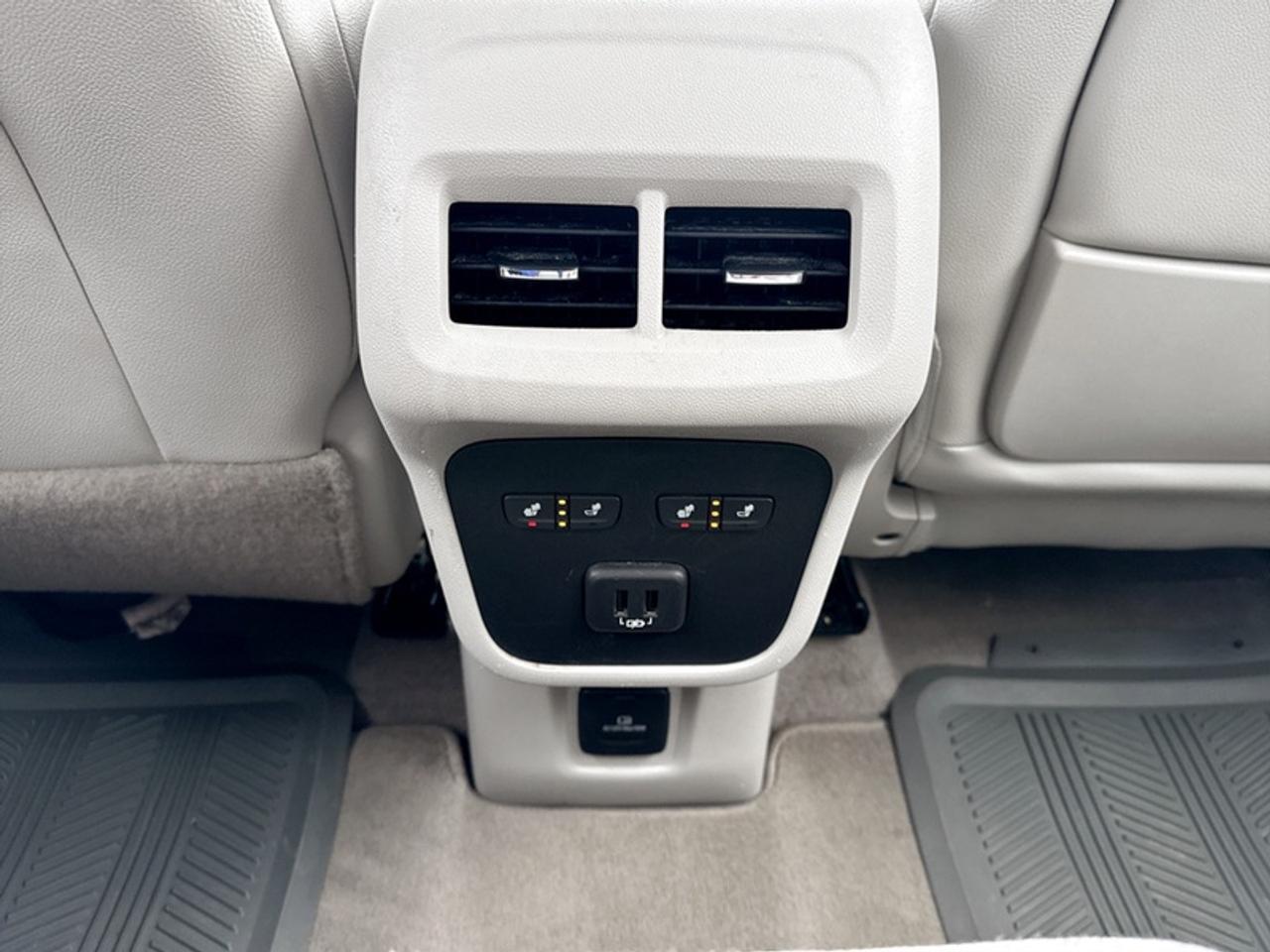 2019 GMC Terrain Denali w/Pro Grade Pkg  **25 SERVICE RECORDS** Photo