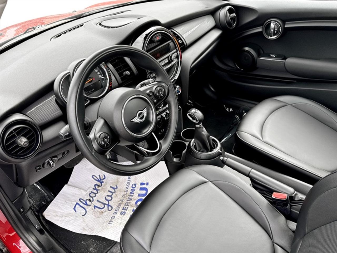 2016 MINI Cooper Hardtop 2-Door Hatch  **LOW KMS** Photo