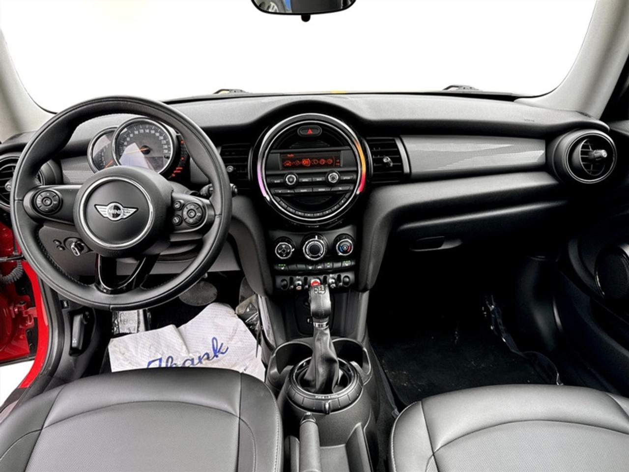 2016 MINI Cooper Hardtop 2-Door Hatch  **LOW KMS** Photo