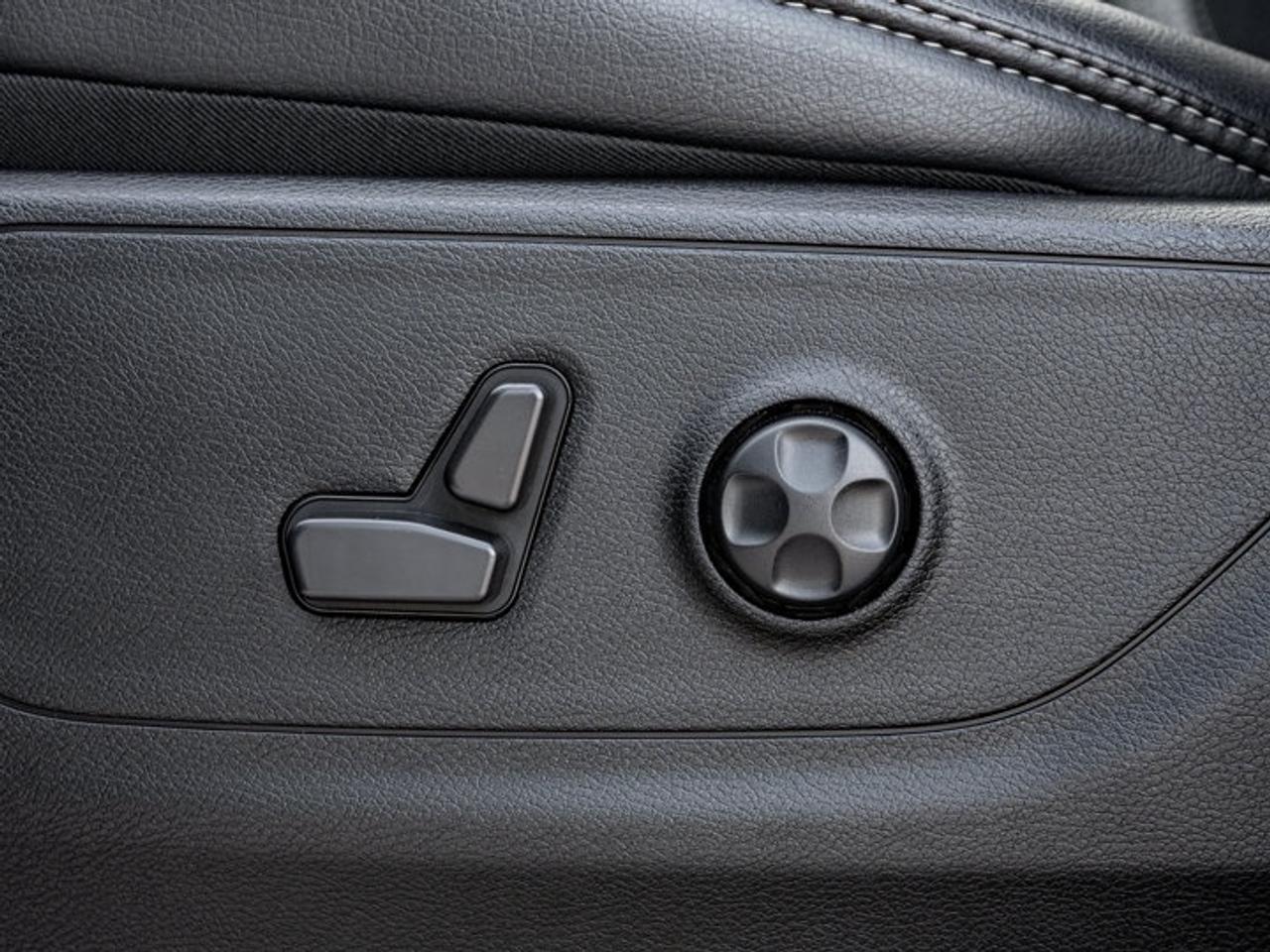 2024 RAM 1500 SPORT Photo