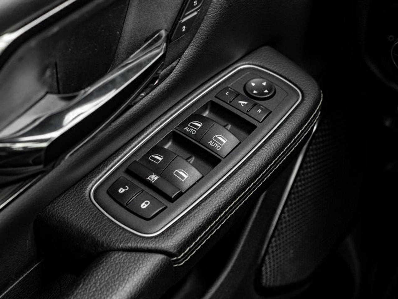 2024 RAM 1500 SPORT Photo