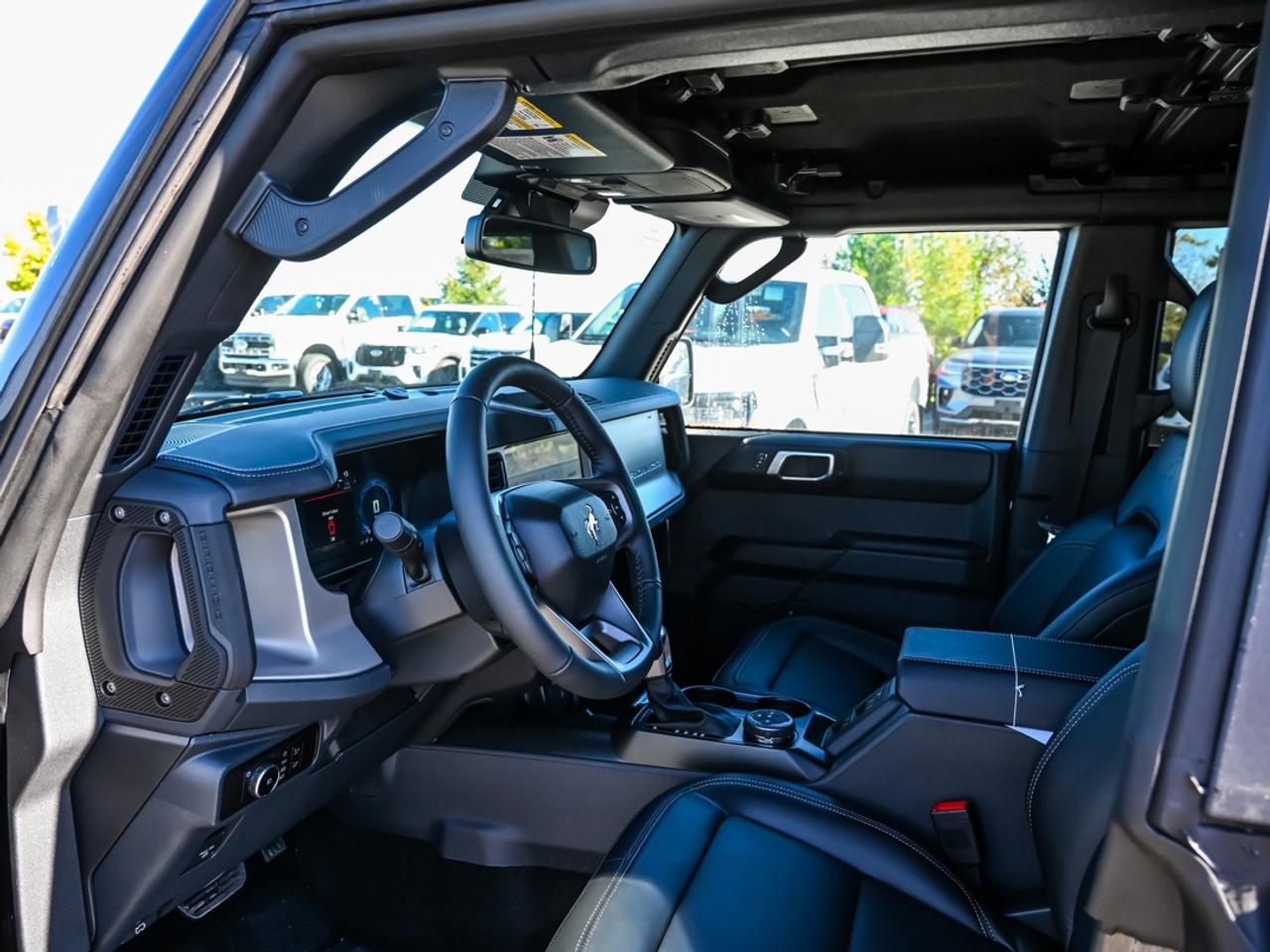 2026 Ford Bronco Outer Banks Photo