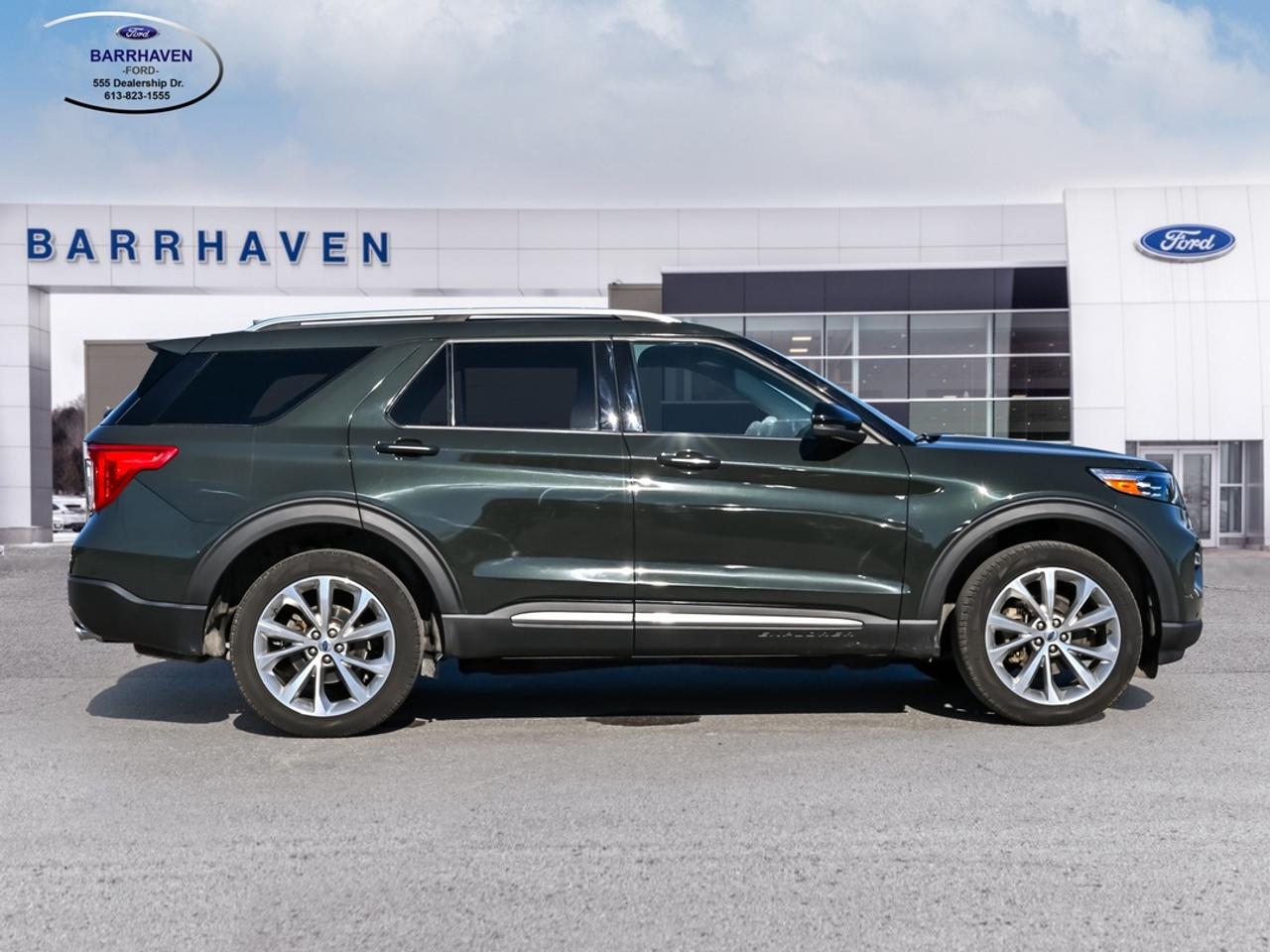 2023 Ford Explorer Platinum Photo