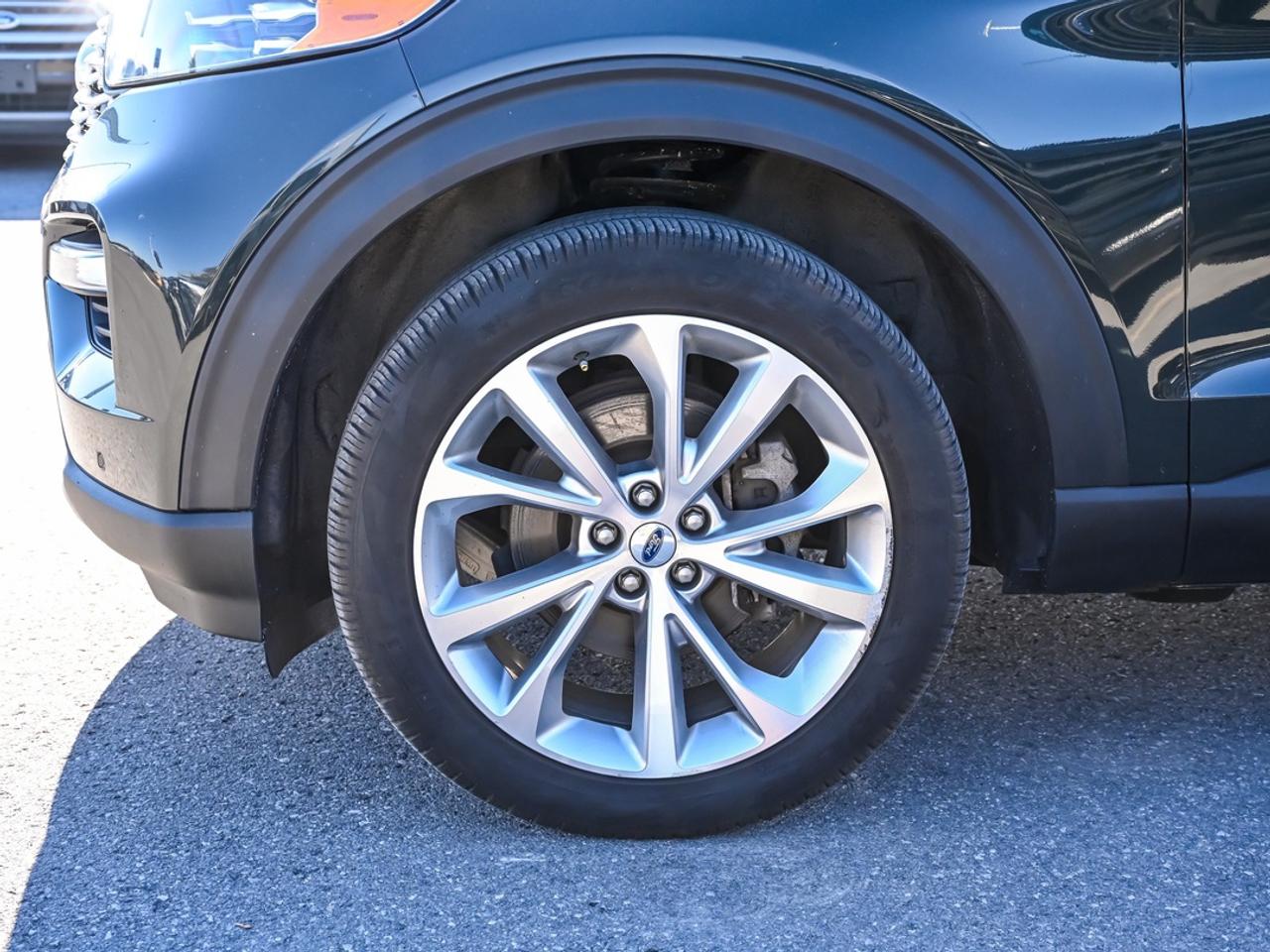 2023 Ford Explorer Platinum Photo