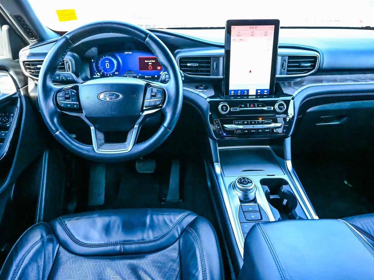 2023 Ford Explorer Platinum Photo