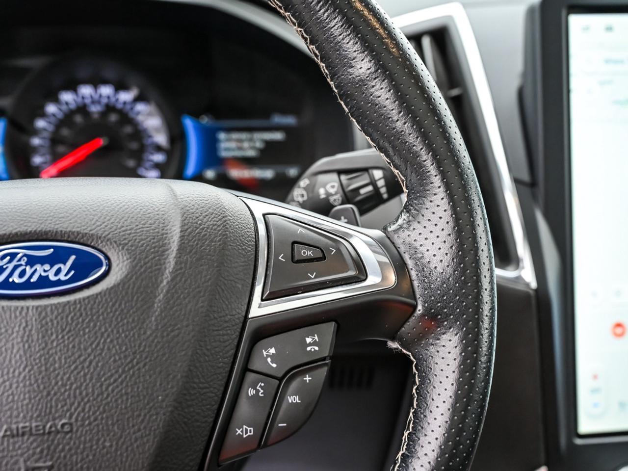 2022 Ford Edge ST Photo