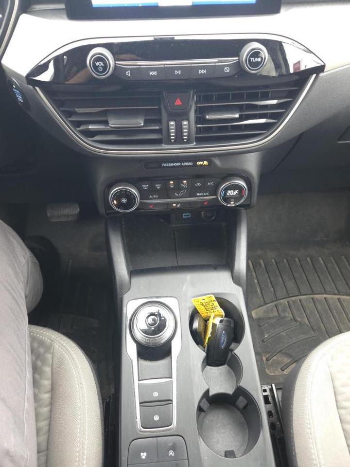 2021 Ford Escape SE AWD Photo