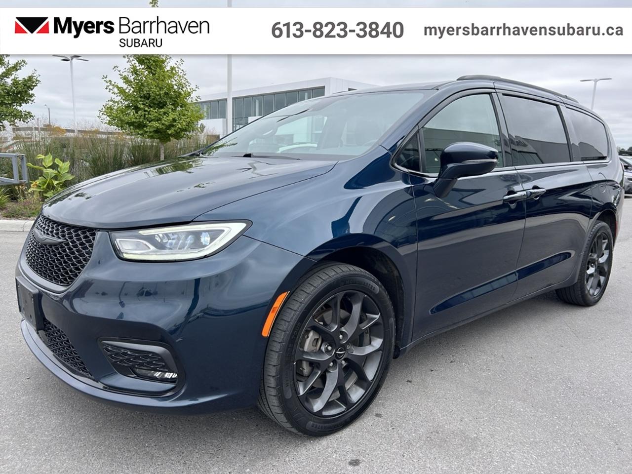 2022 Chrysler Pacifica Touring L AWD  - Leather Seats Photo3