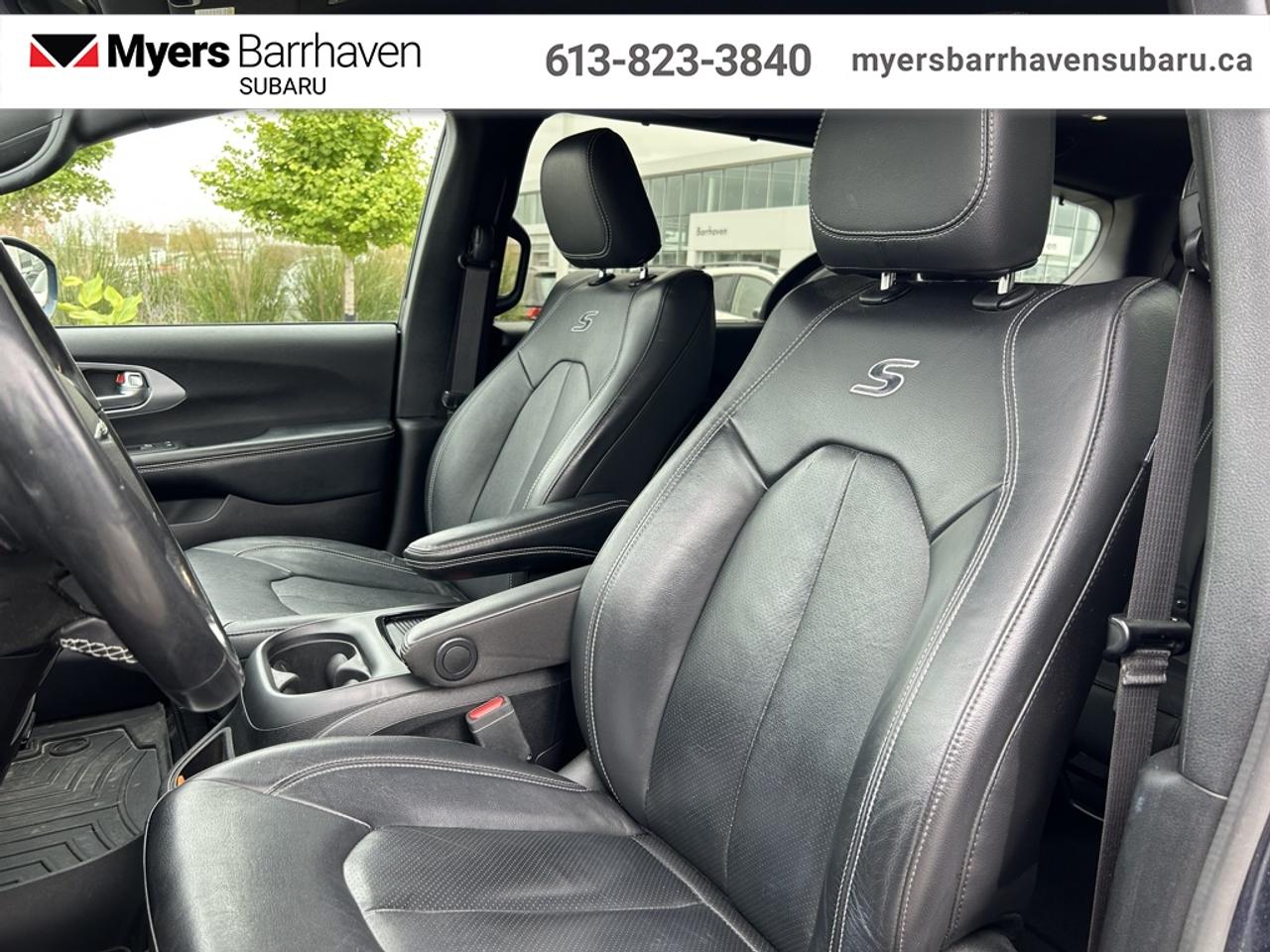 2022 Chrysler Pacifica Touring L AWD  - Leather Seats Photo
