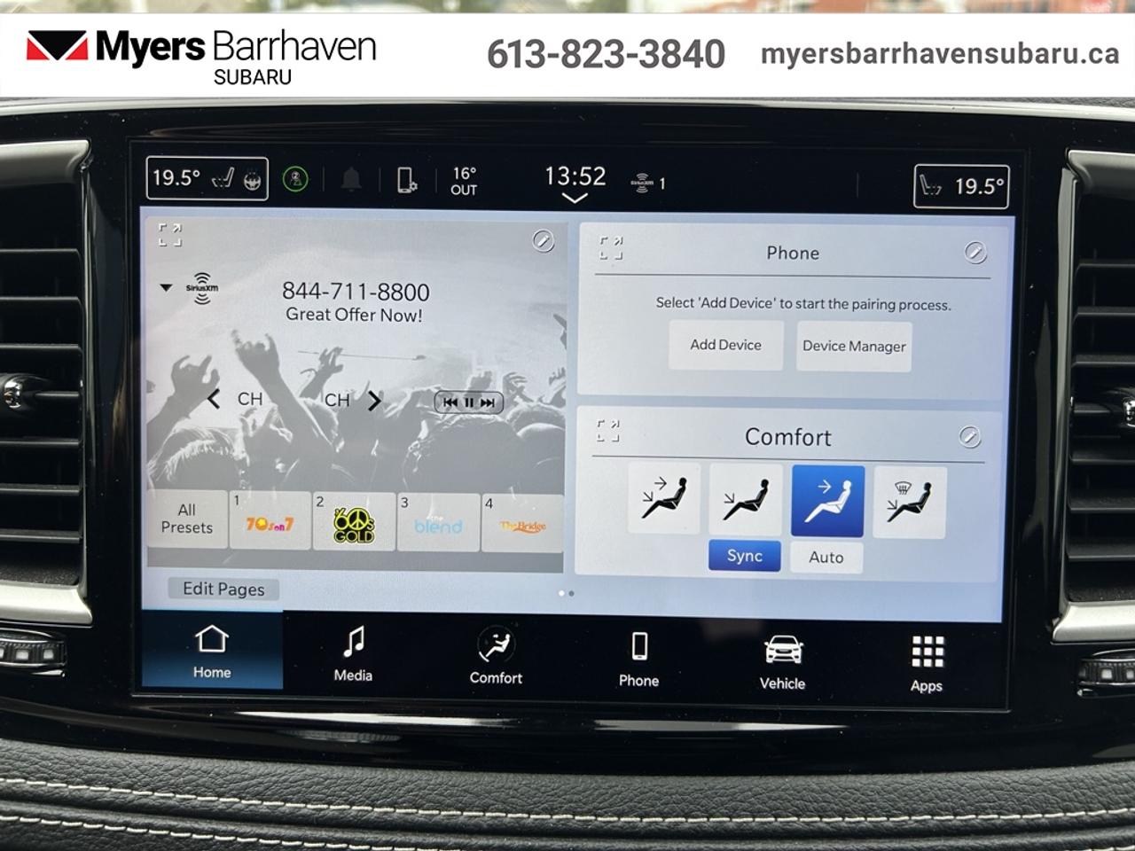 2022 Chrysler Pacifica Touring L AWD  - Leather Seats Photo