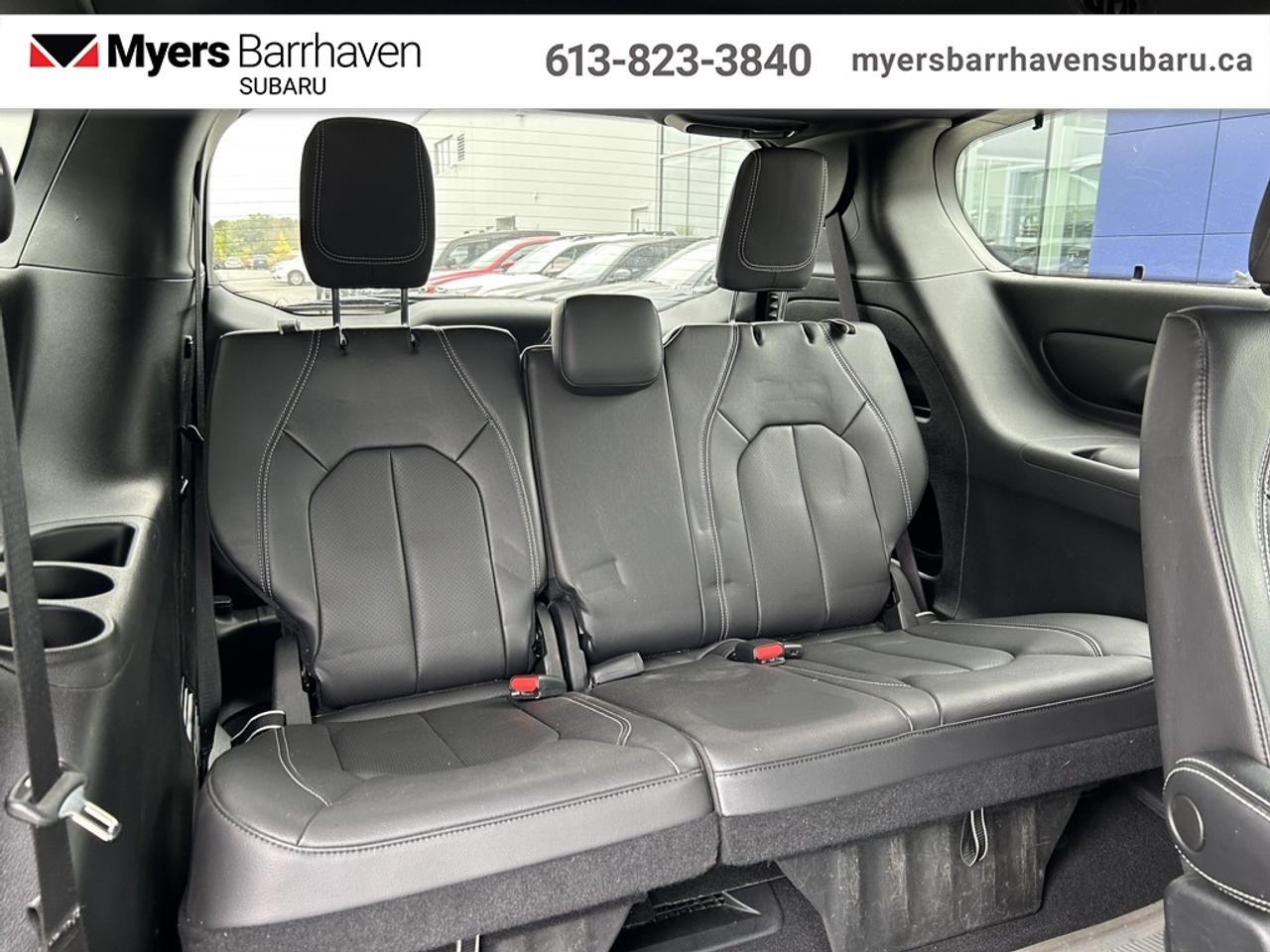2022 Chrysler Pacifica Touring L AWD  - Leather Seats Photo
