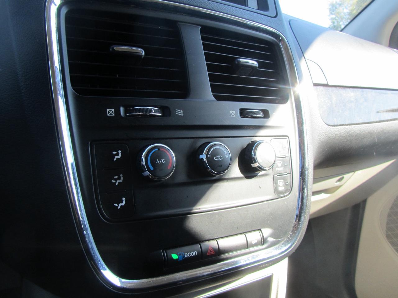 2016 Dodge Grand Caravan 4dr Wgn Canada Value Package Photo