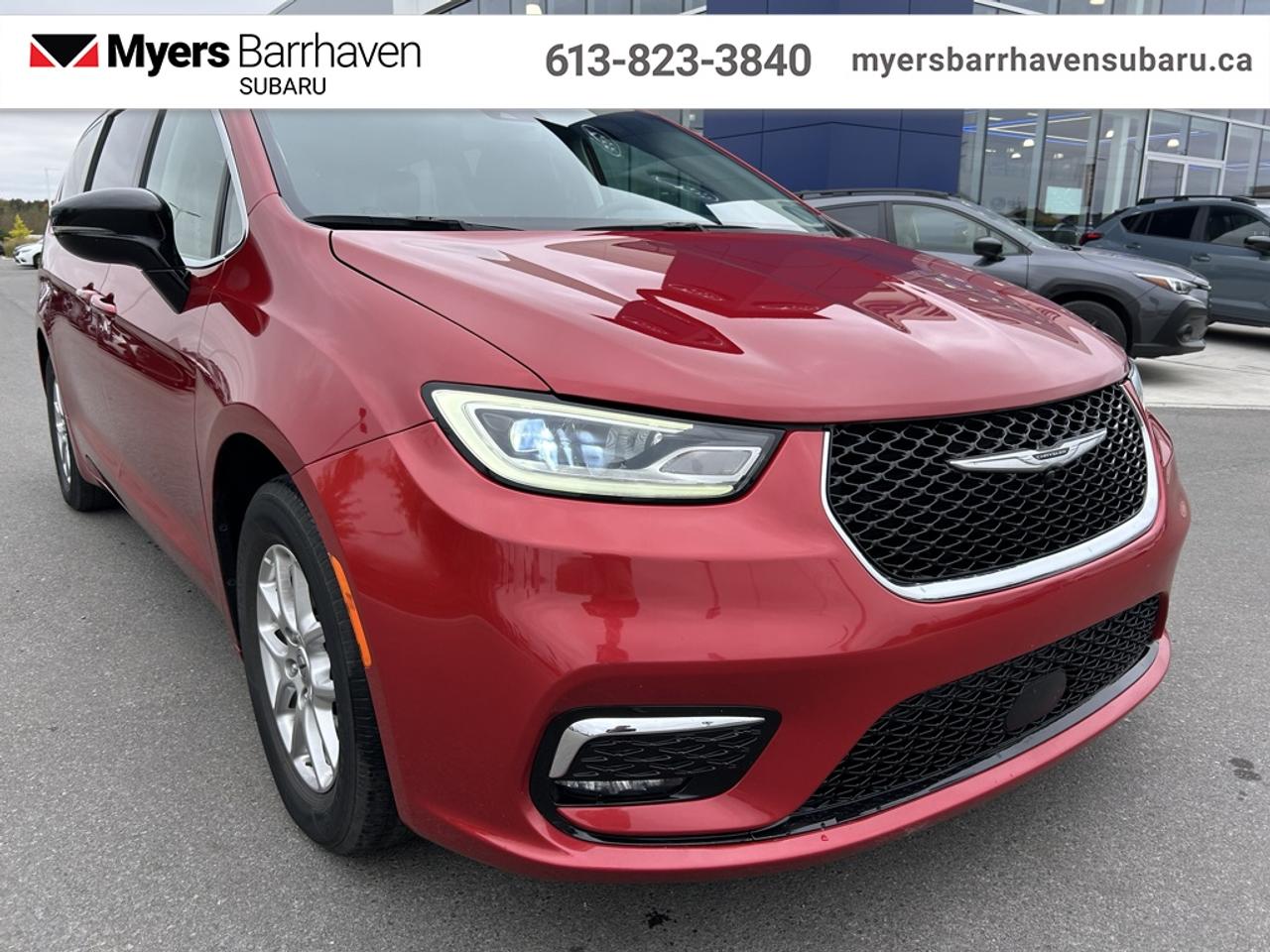 2024 Chrysler Pacifica Touring L  - Apple CarPlay Photo5