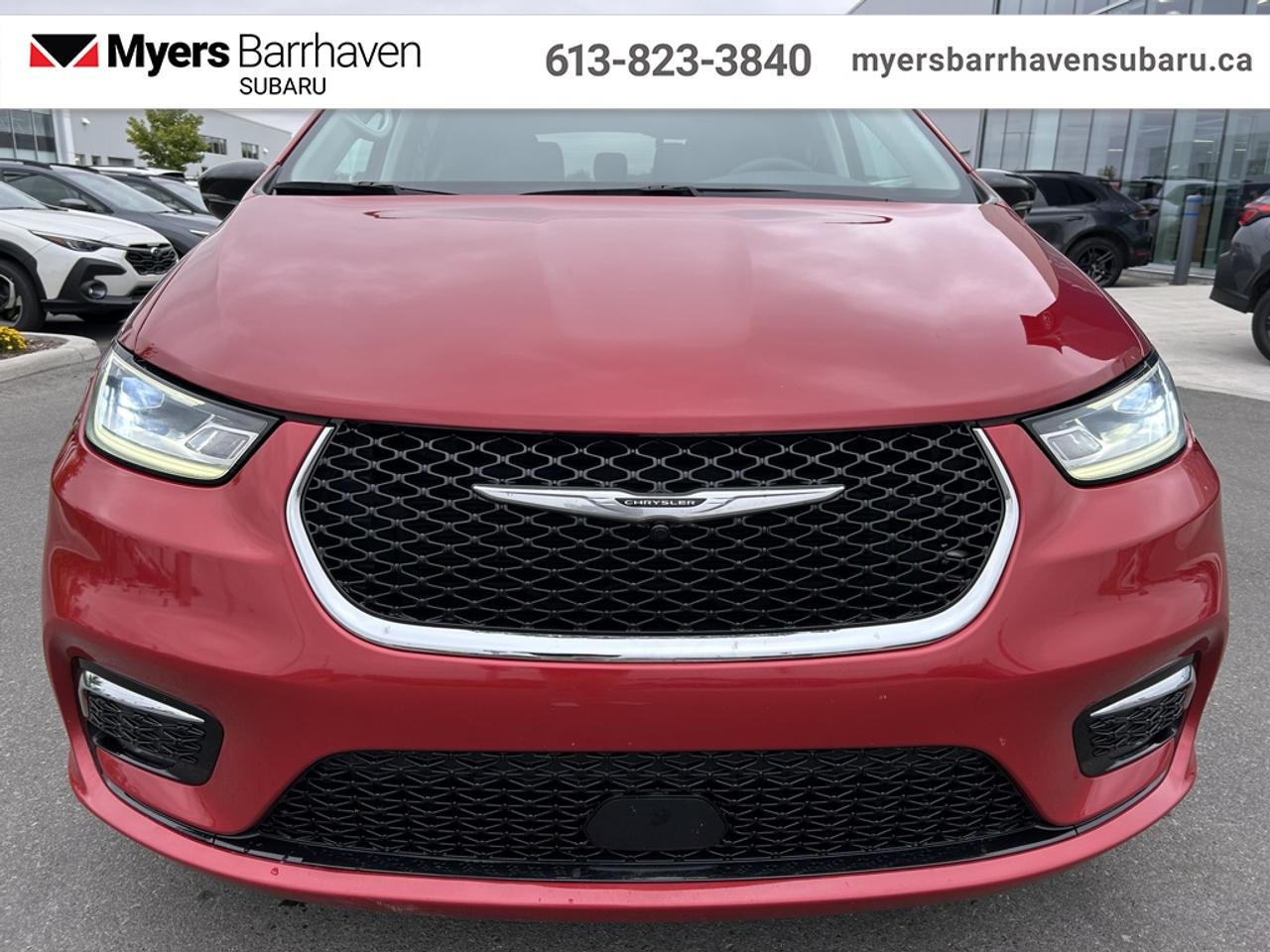 2024 Chrysler Pacifica Touring L  - Apple CarPlay Photo