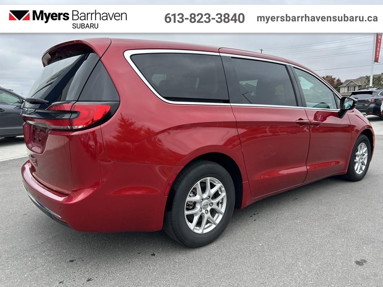 2024 Chrysler Pacifica Touring L  - Apple CarPlay Photo