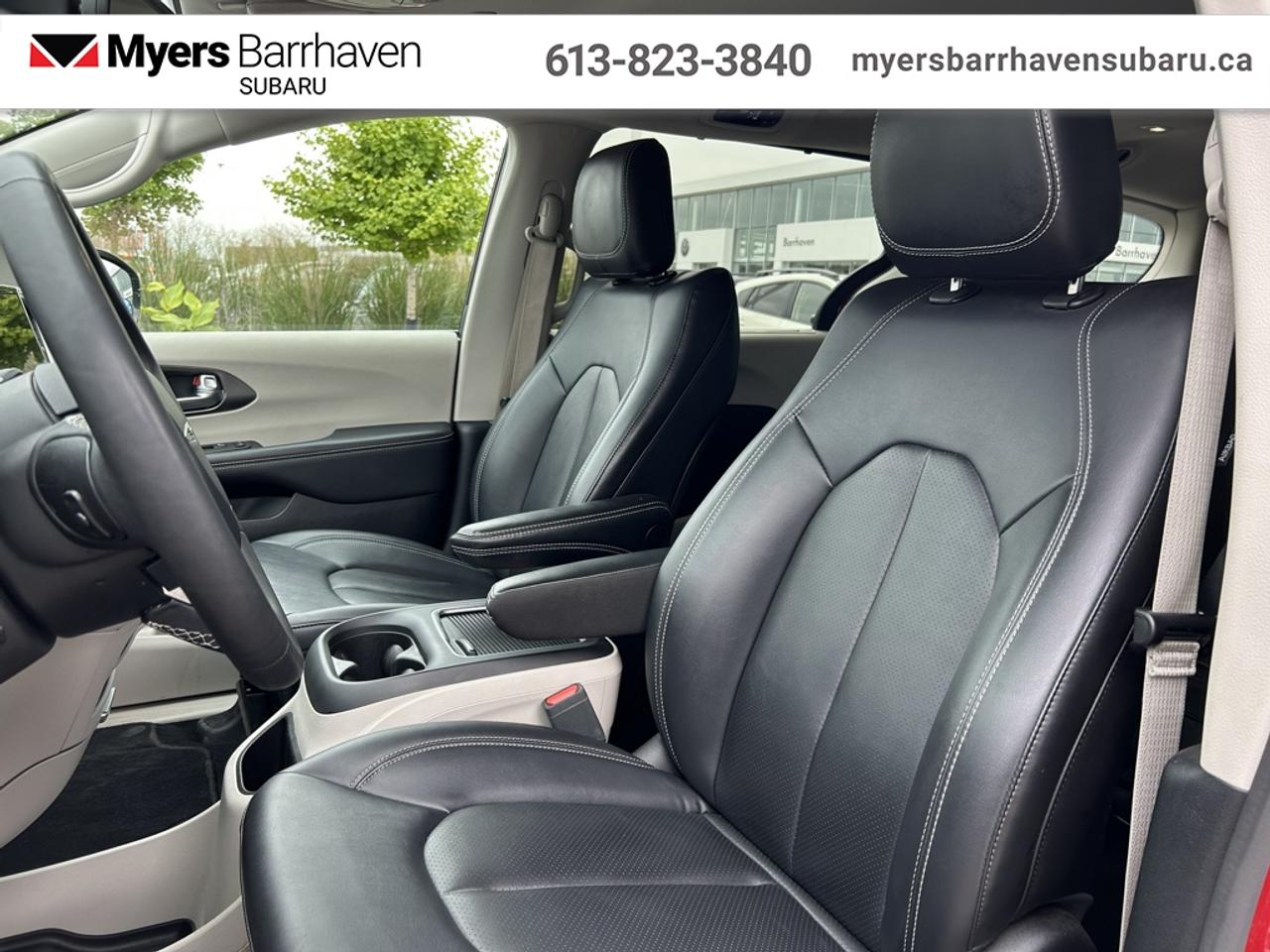 2024 Chrysler Pacifica Touring L  - Apple CarPlay Photo