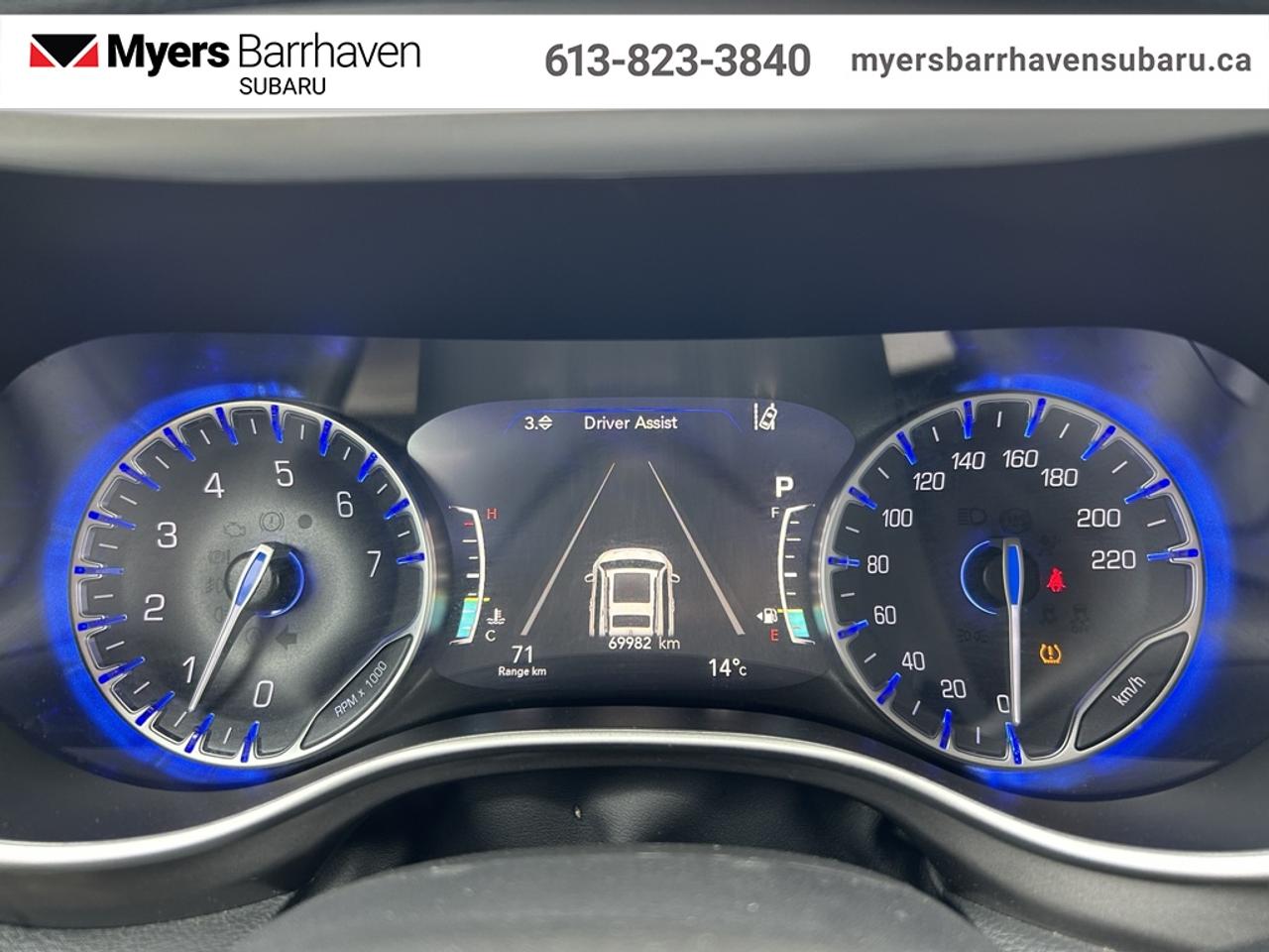 2024 Chrysler Pacifica Touring L  - Apple CarPlay Photo
