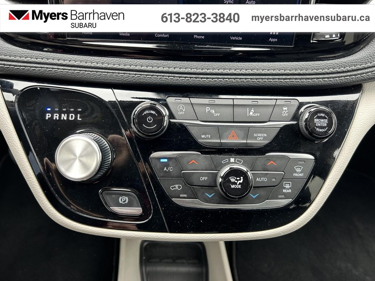 2024 Chrysler Pacifica Touring L  - Apple CarPlay Photo