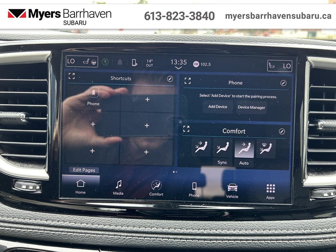 2024 Chrysler Pacifica Touring L  - Apple CarPlay Photo