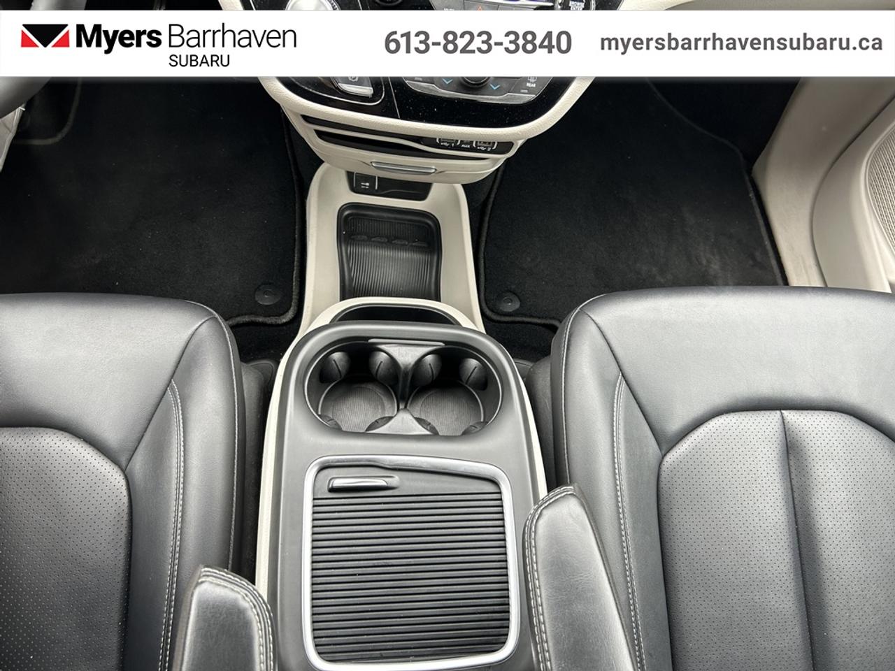 2024 Chrysler Pacifica Touring L  - Apple CarPlay Photo