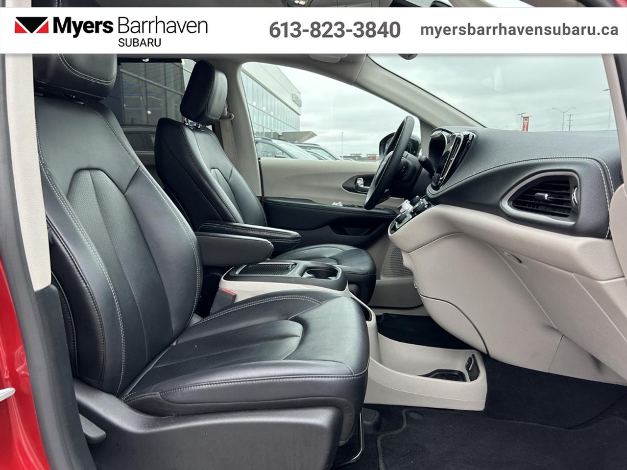 2024 Chrysler Pacifica Touring L  - Apple CarPlay Photo