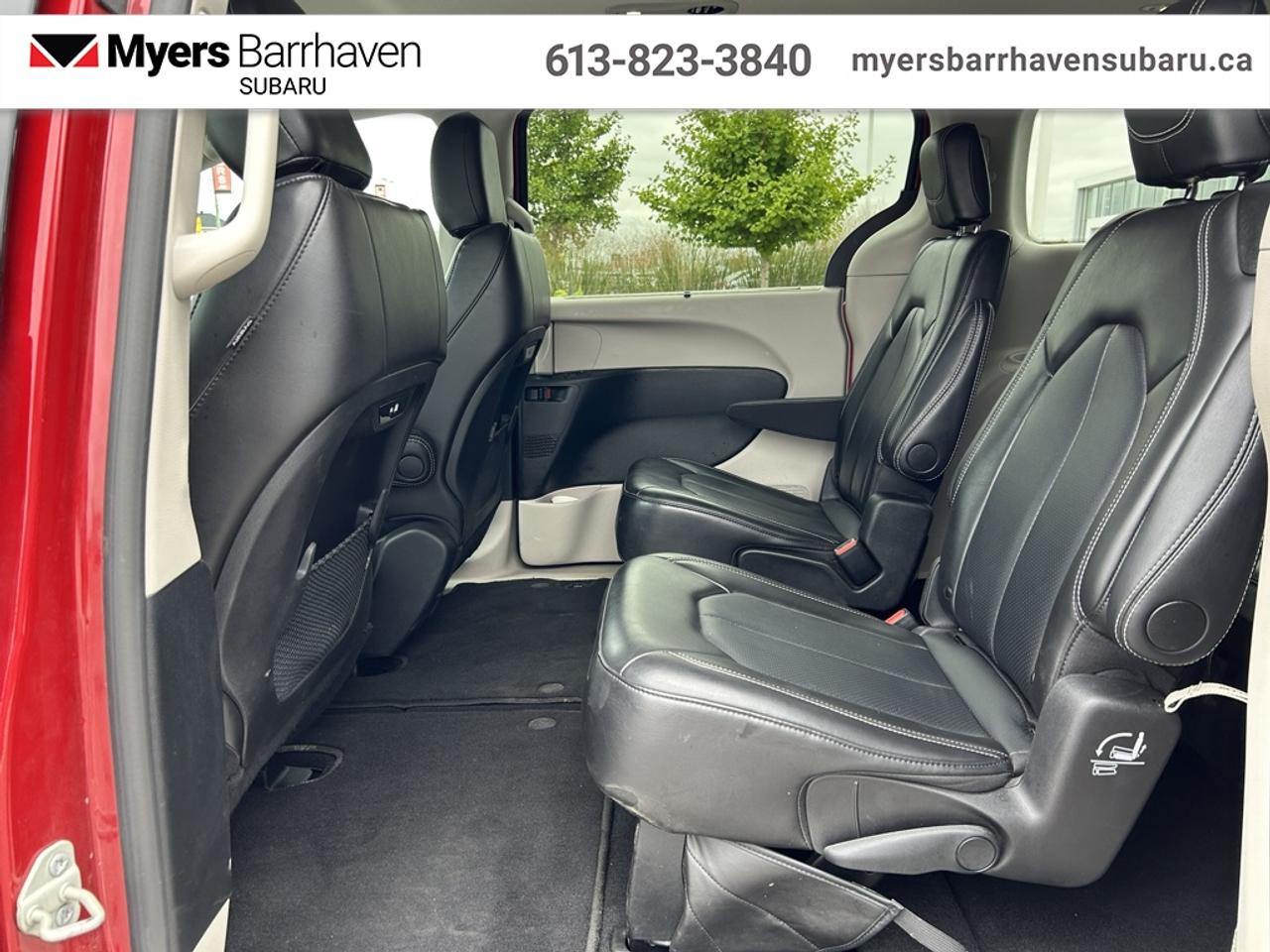 2024 Chrysler Pacifica Touring L  - Apple CarPlay Photo