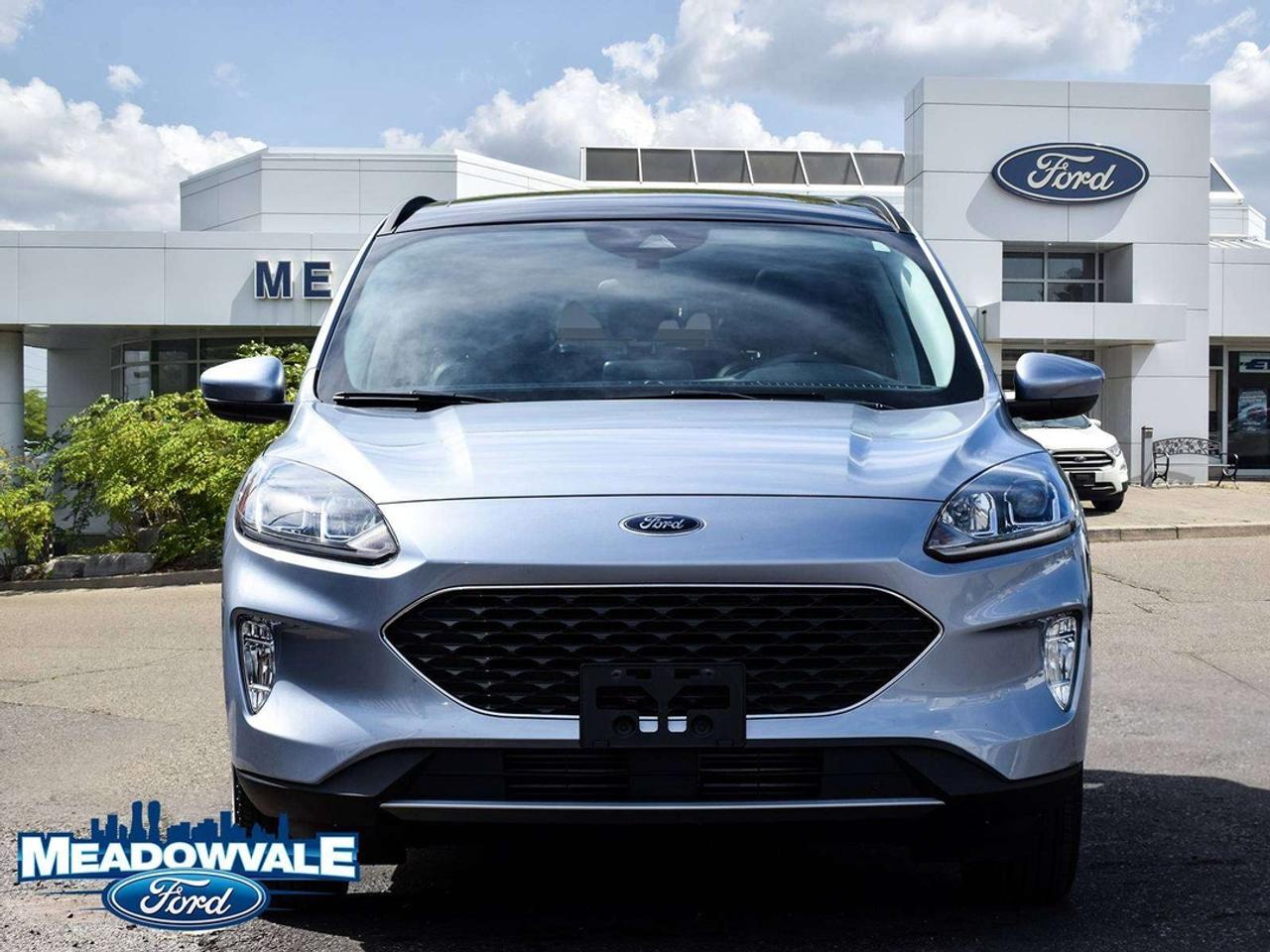 2022 Ford Escape SEL Photo3
