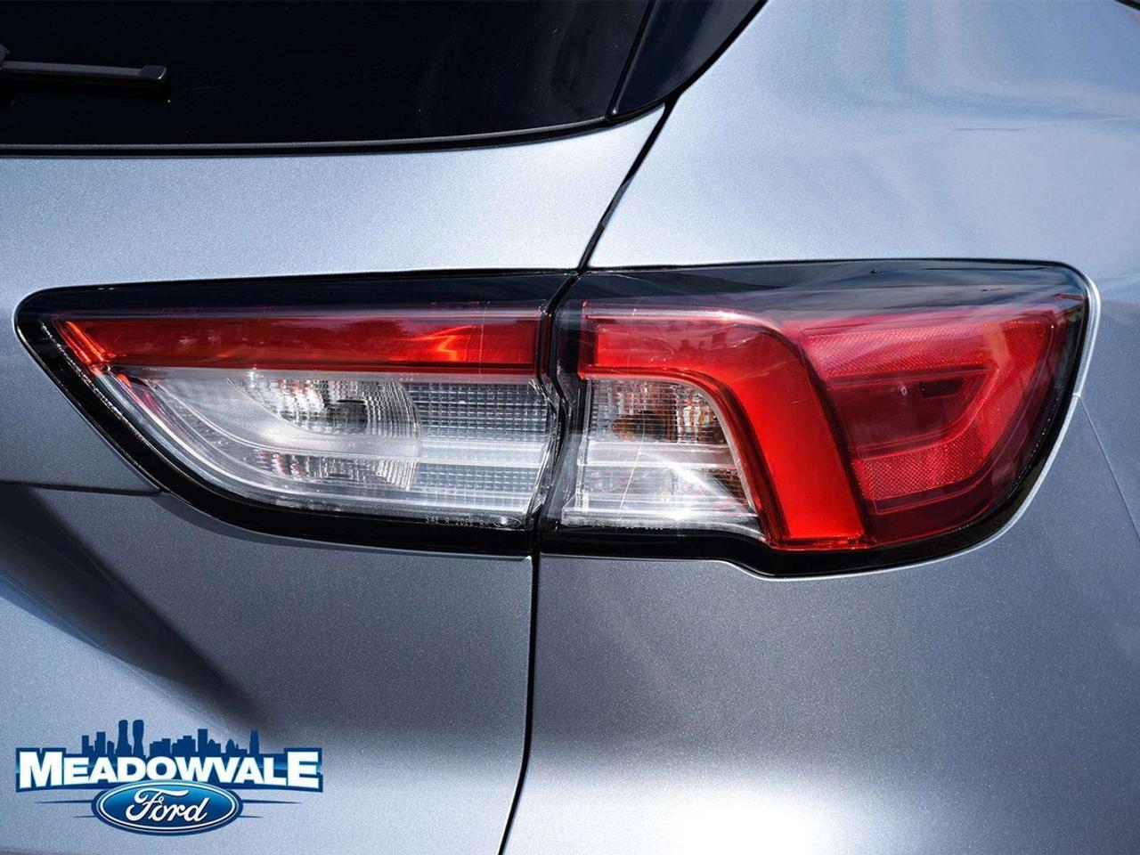2022 Ford Escape SEL Photo