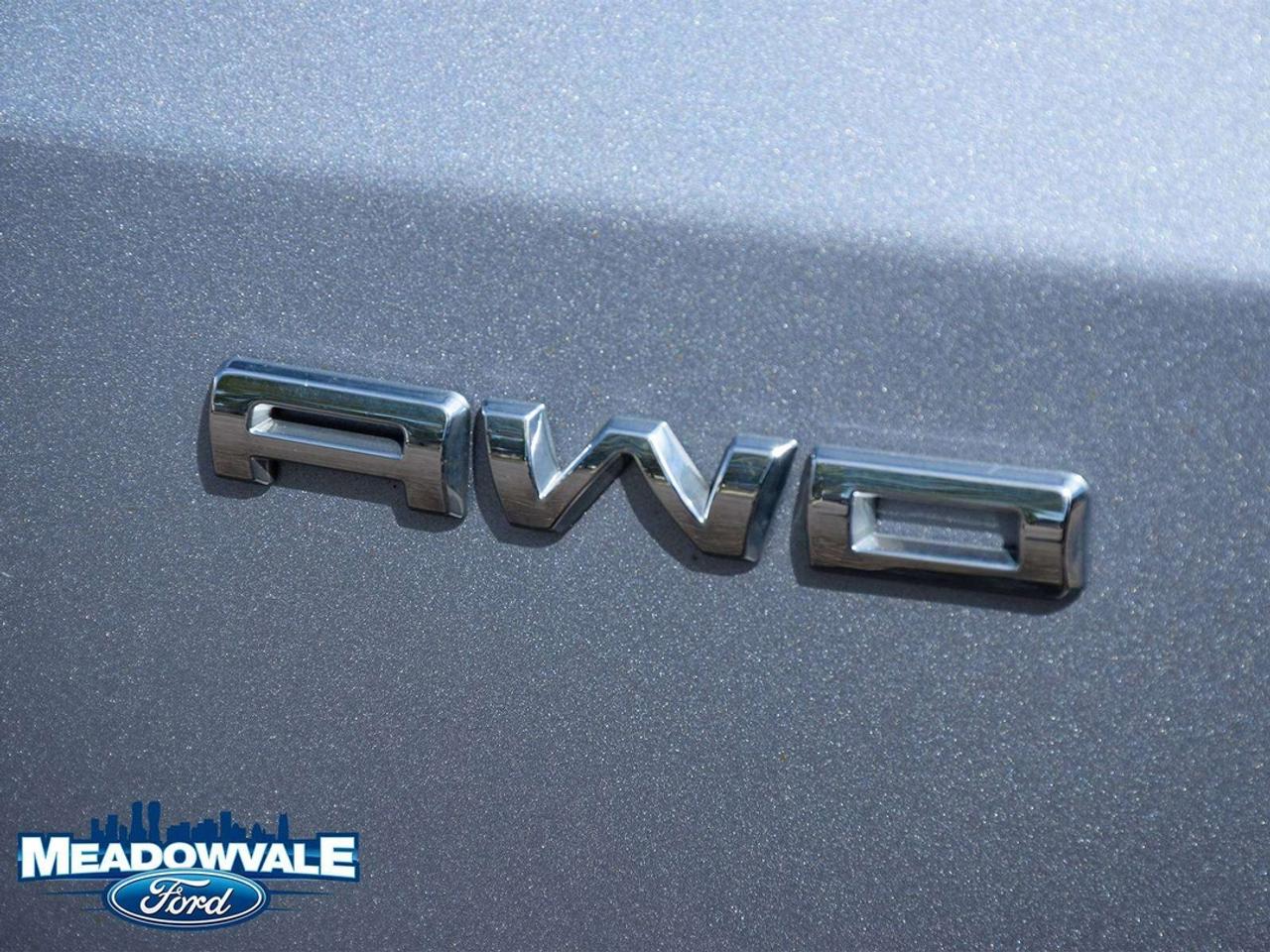 2022 Ford Escape SEL Photo