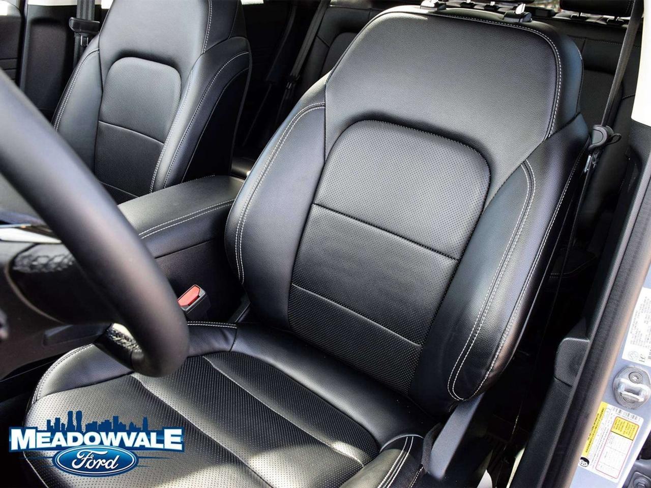 2022 Ford Escape SEL Photo