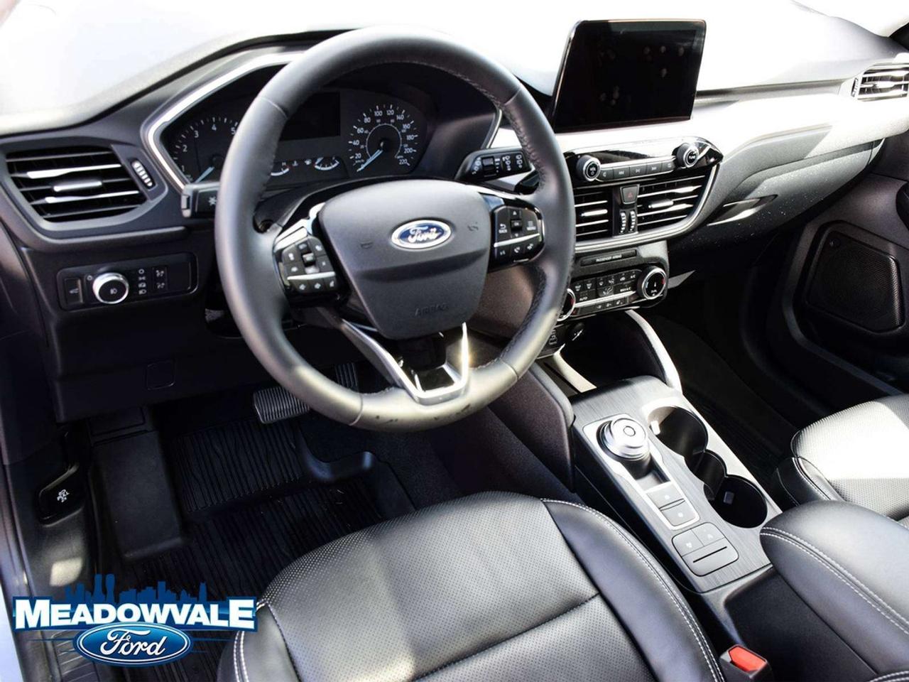 2022 Ford Escape SEL Photo