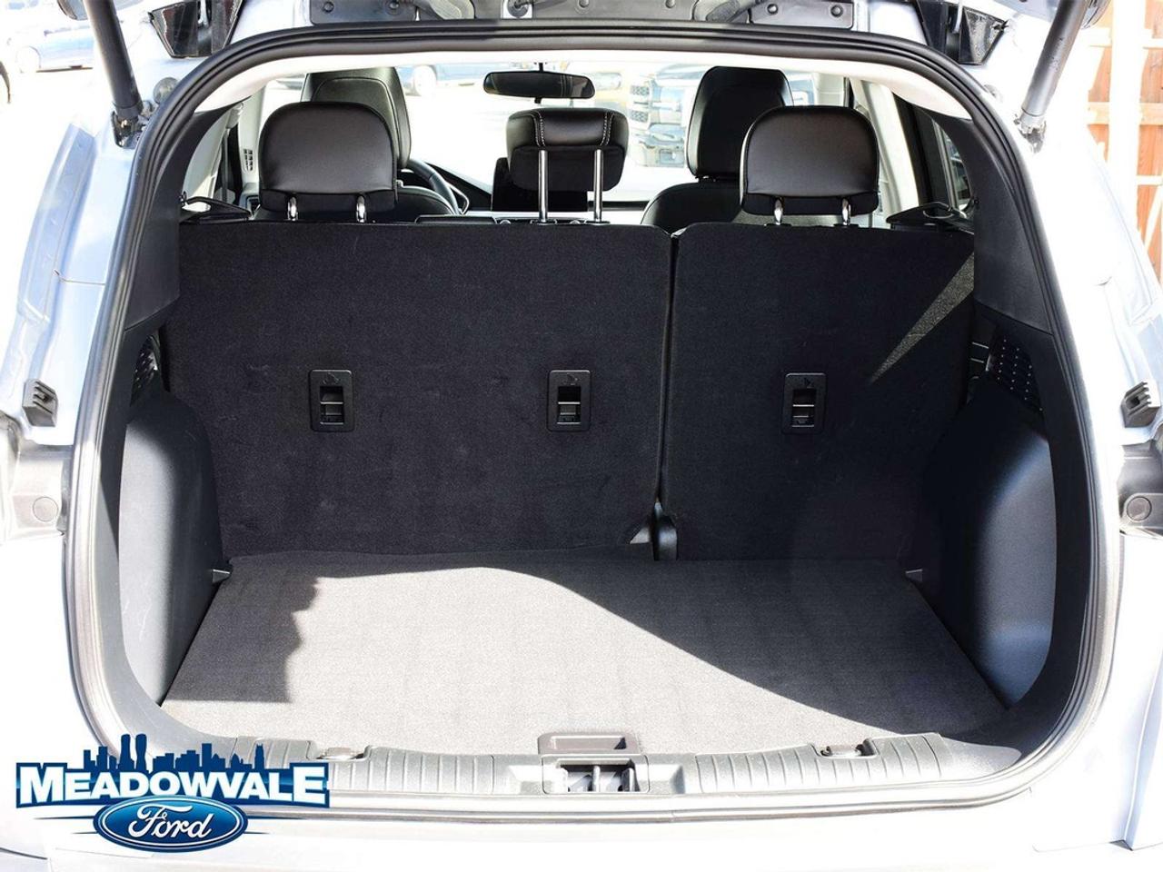 2022 Ford Escape SEL Photo