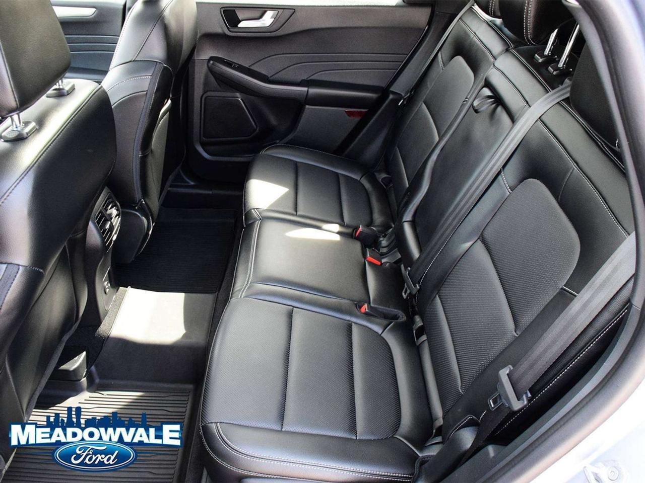 2022 Ford Escape SEL Photo