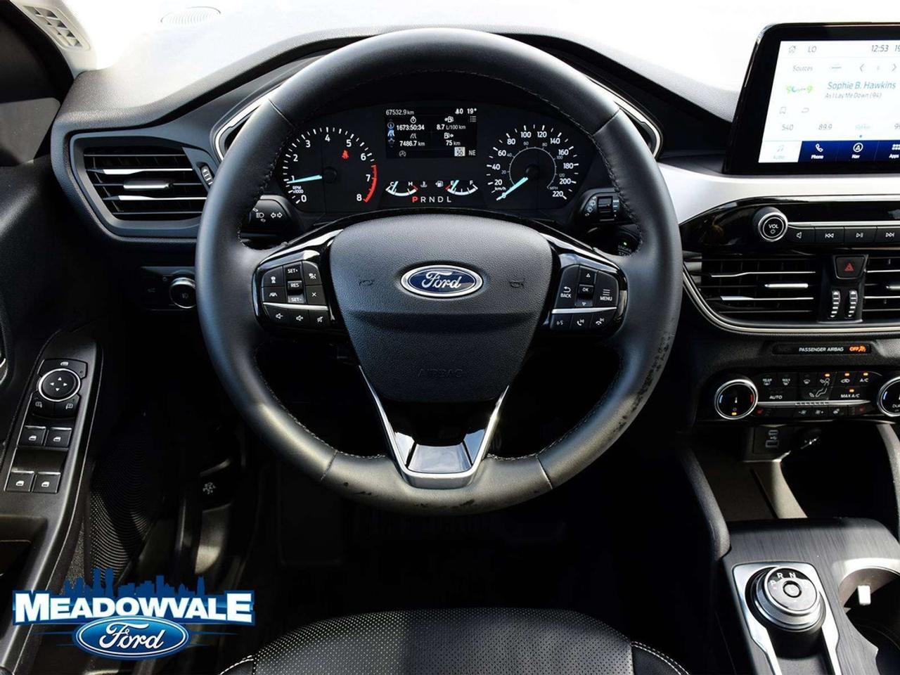 2022 Ford Escape SEL Photo