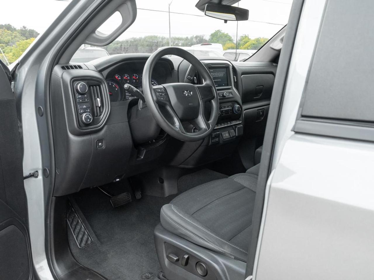 2024 Chevrolet Silverado 1500 Custom Trail Boss Photo