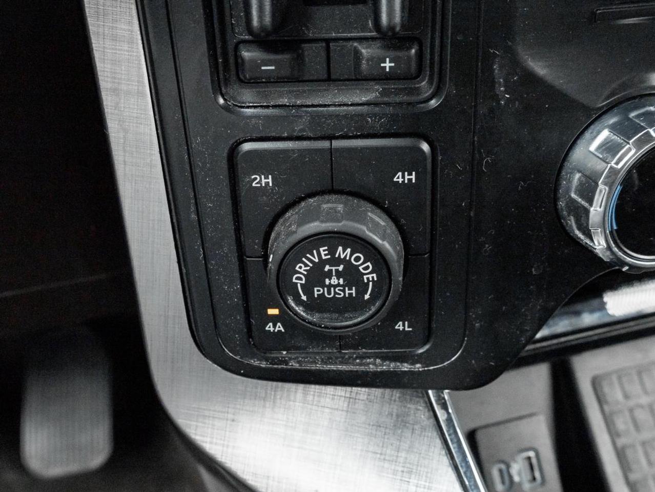 2022 Ford F-150 HYBRID KING RANCH Photo