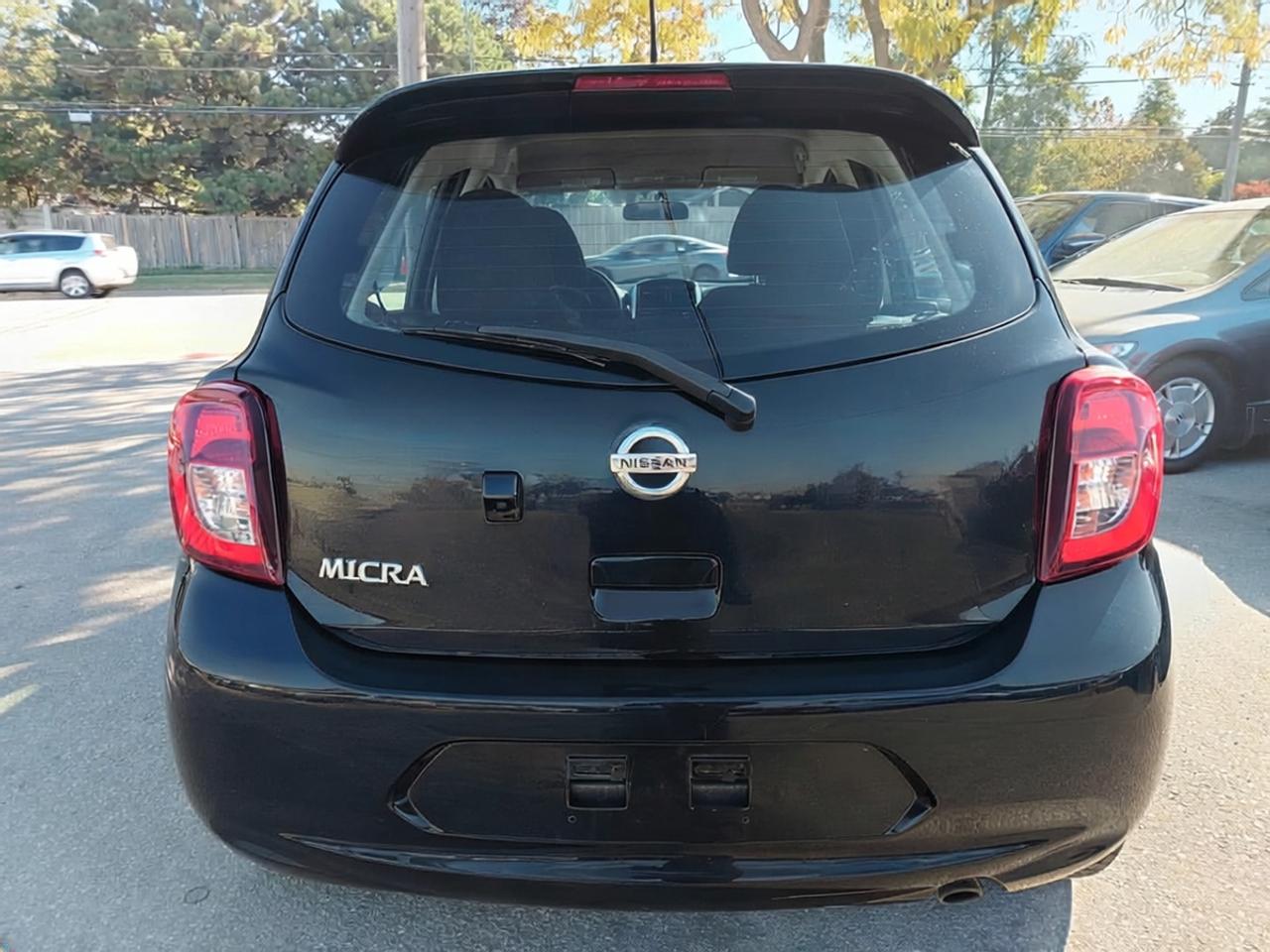2018 Nissan Micra SV Photo