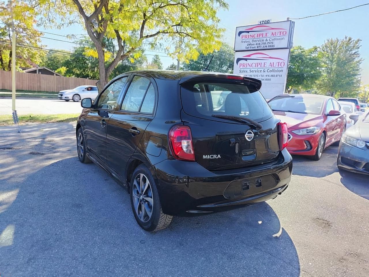 2018 Nissan Micra SV Photo