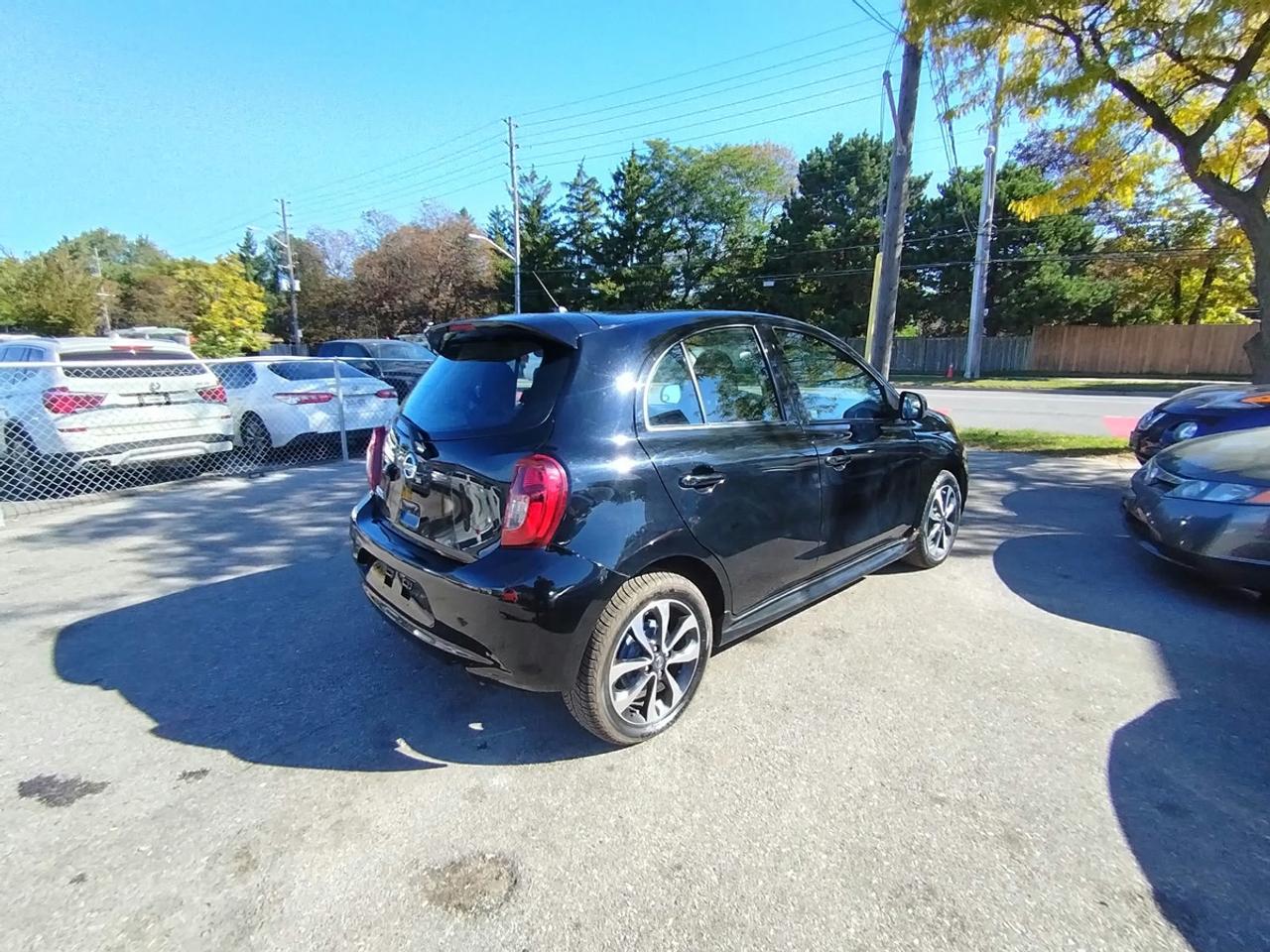 2018 Nissan Micra SV Photo