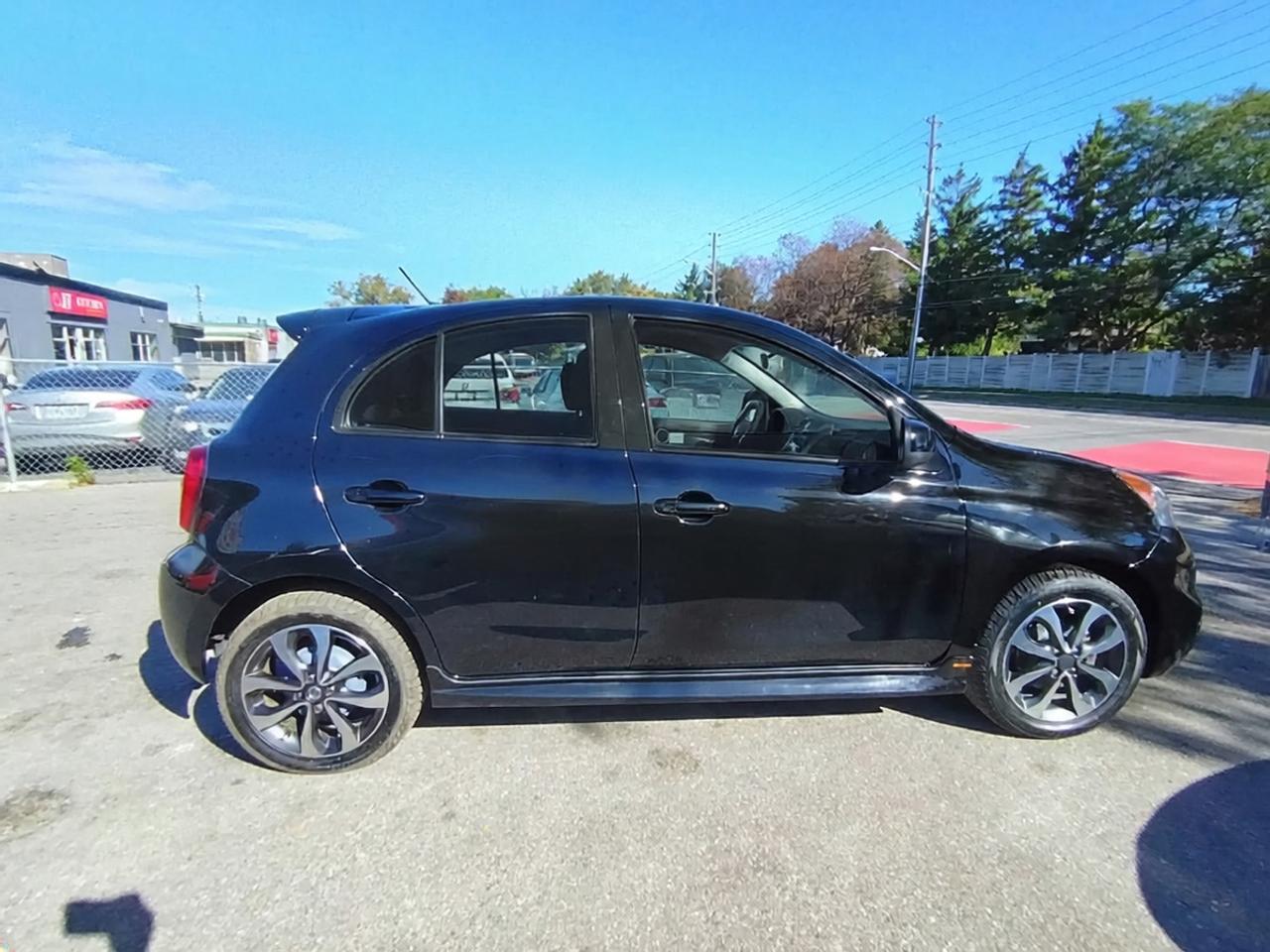 2018 Nissan Micra SV Photo